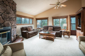 Sawmill Creek Blue Moose Condo - Ski-In - Walk to Main St Breckenridge